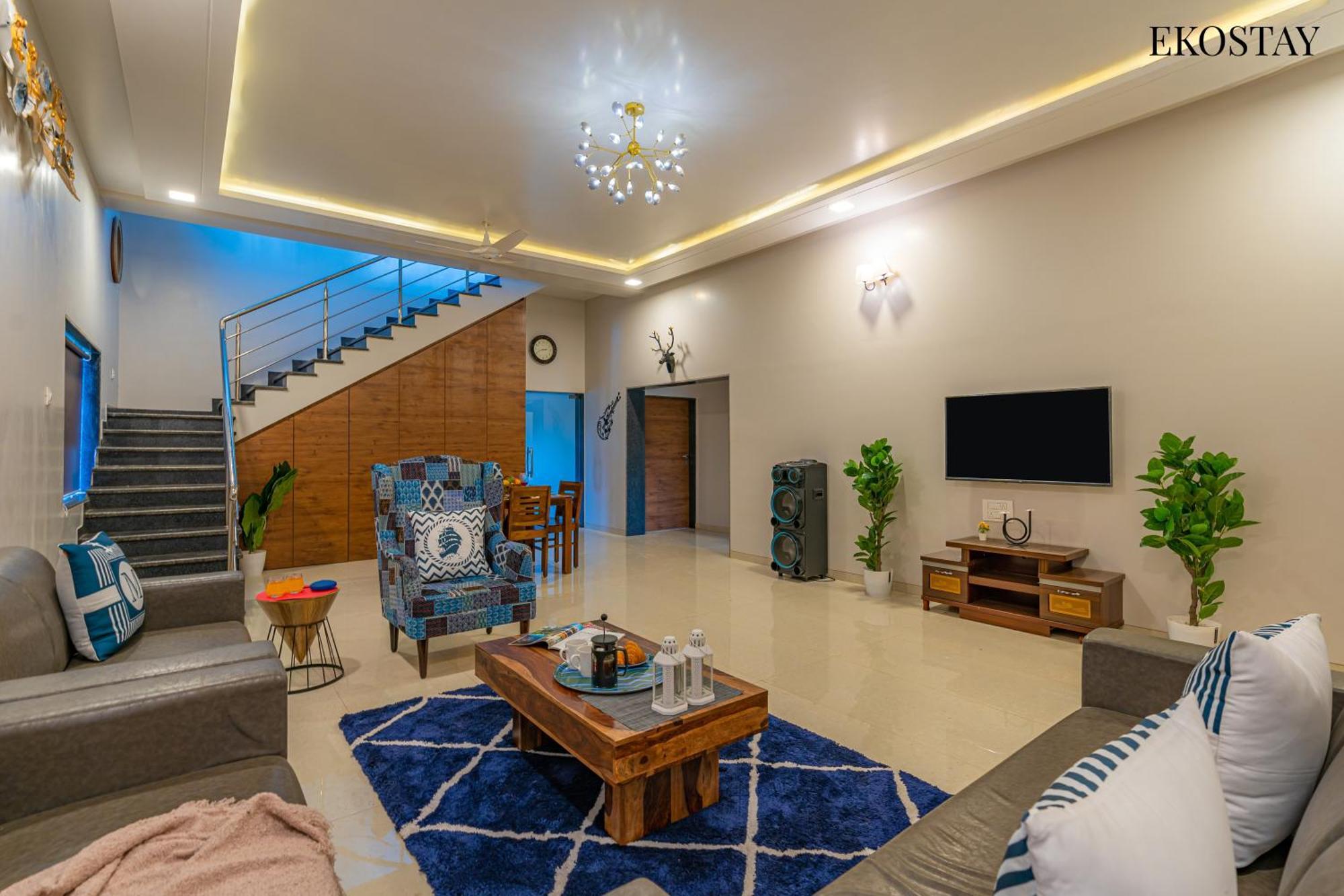 Ekostay Gold Palm Estate I Cricket Turf I Rain Dance I 2 Acre Property Karjat Buitenkant foto