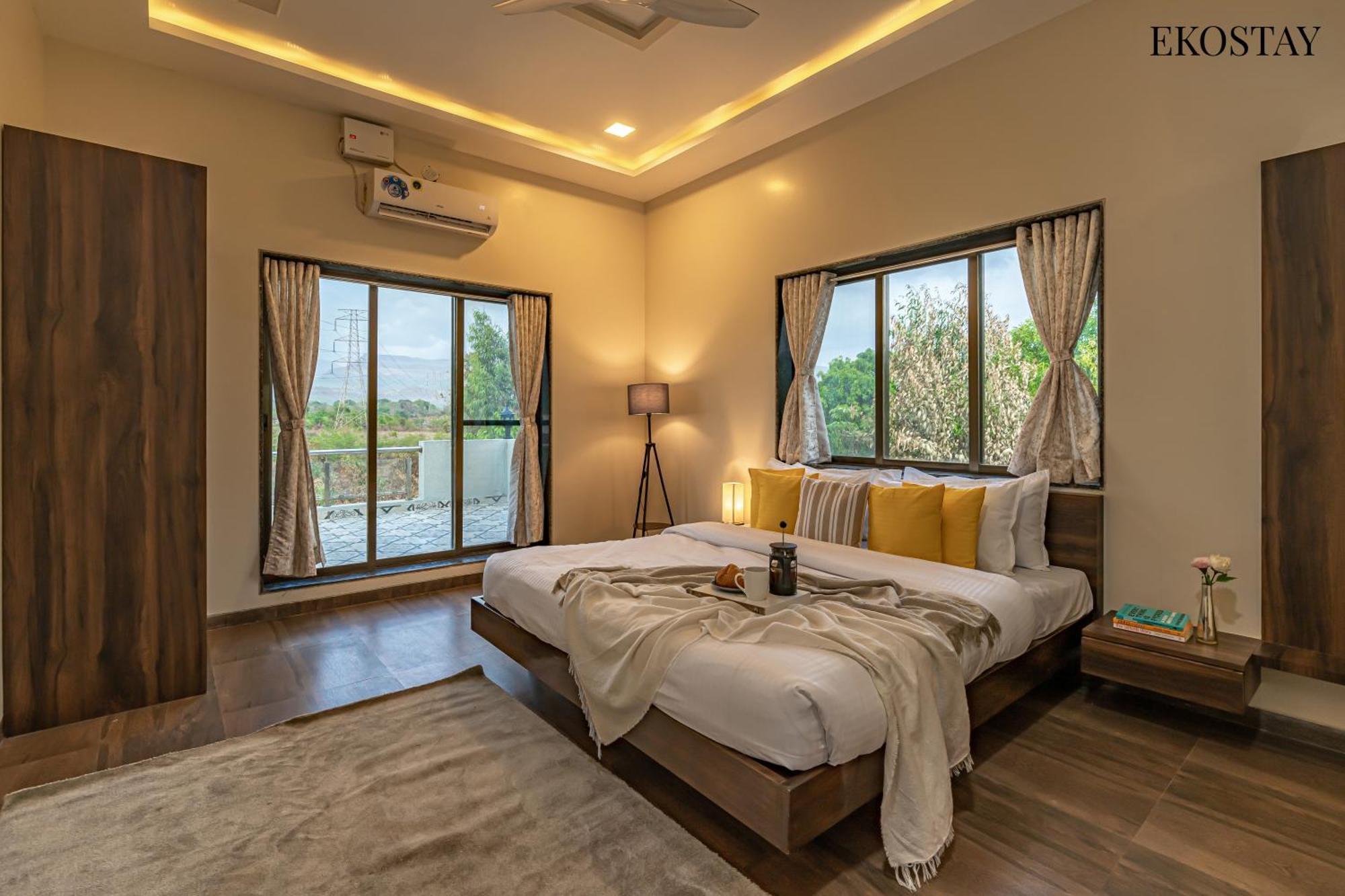Ekostay Gold Palm Estate I Cricket Turf I Rain Dance I 2 Acre Property Karjat Buitenkant foto