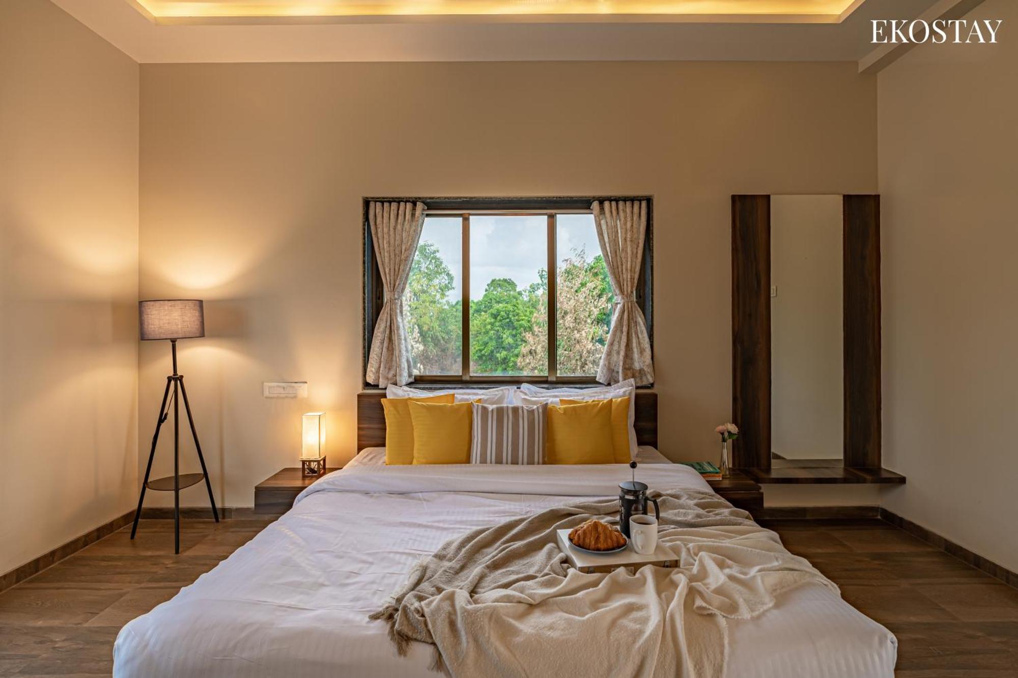 Ekostay Gold Palm Estate I Cricket Turf I Rain Dance I 2 Acre Property Karjat Buitenkant foto